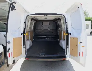 Ford Transit Custom L1H1 2.0 130CP - imagine 10