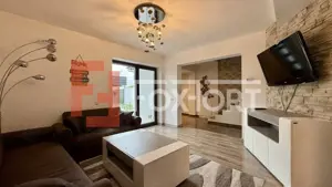 Apartament cu 3 camere semidecomandat - zona Giarmata