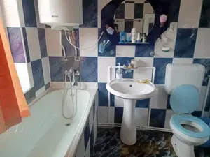 Casă la cheie cu 10 camere,1330 mp teren, în Munteni, Galaţi - imagine 8