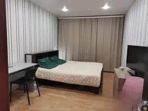 Garsonieră de închiriat în Titan