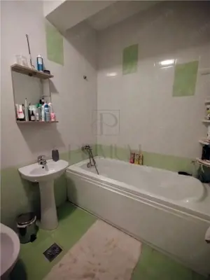 Sanandrei -Apartament 3 camere - doua balcoane -  curte -foisor - beci - zona excelenta - imagine 14