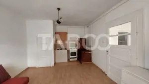 Doua case la pret de una teren 900 mp zona Turnisor - imagine 9