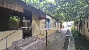 Doua case la pret de una teren 900 mp zona Turnisor - imagine 2