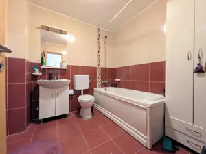 Casă individuala cu 6 apartamente – zona Steaua - Comision 0% - imagine 14