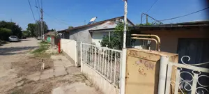 Casă cu 6 camere, 672 mp de teren, deschidere 13,63 ml, in Tecuci - imagine 2