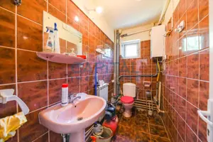 Teren intravilan, 10.000 mp, Imprejmuit+ drum privat+cladire de birouri, Dej - imagine 11