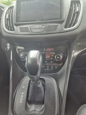 Vând Ford Kuga - imagine 2