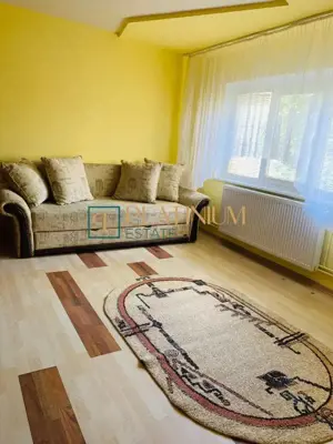 P4516 Apartament cu 2 camere decomandat modificat în 3, zona Calea Lipovei