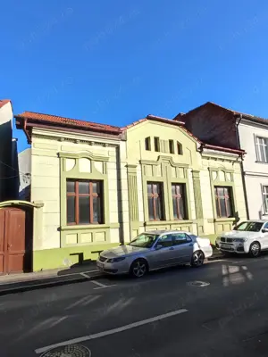 Dau în chirie casă ultracentrală în Oradea