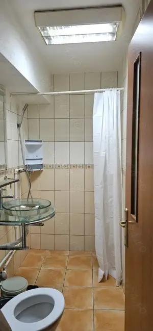 Inchiriez apartament ultracentral 2 camere English Park  - imagine 7