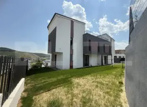 Casa de vanzare, cu 5 camere, 200 mp utili, 245 mp de teren, zona Teilor - imagine 5