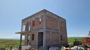 Casa de vanzare- Investește în liniște și priveliște! Casă modernă cu acces dublu, Șura Mică.