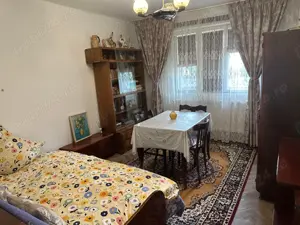  OCAZIE ! Casa in centru orașului Barlad , zona Colegiul Național Codreanu  - imagine 8