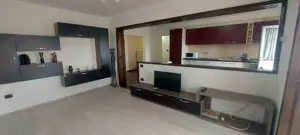 Piata Mioritei-3 cam decomandate-renovat-centrala-AC-2 balcoane-PVC - imagine 2