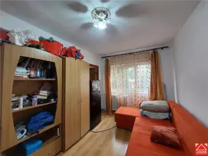 Garsoniera la etajul 1, zona Micalaca, Orizont - imagine 2