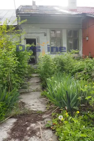 VAND CASA IN CENTRUL VECHI,DEJ,CURTE COMUNA,NECESITA RENOVARE - imagine 4