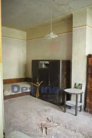 VAND CASA IN CENTRUL VECHI,DEJ,CURTE COMUNA,NECESITA RENOVARE - imagine 8