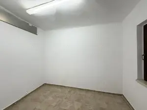 Apartament cu o camera in curte comuna in inima orasului Oradea - IMOBIHOR  - imagine 4