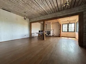 Proprietate de patrimoniu pe malul lacului Paleu - Teren 2.300 mp - piscina - Coliba lui Horea – cas - imagine 7