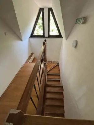 Proprietate de patrimoniu pe malul lacului Paleu - Teren 2.300 mp - piscina - Coliba lui Horea – cas - imagine 11