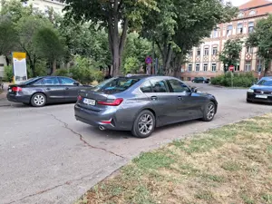 BMW 330i Luxury Line - imagine 5