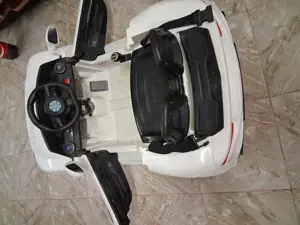 Vând mașina electrica cu telecomanda  - imagine 3