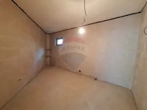 Casă / Vilă la gri aproape gata sa devina " acasa" ! - imagine 15