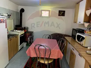 Casuta de la tara - imagine 5