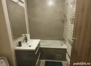 Garsoniera lux metrou apărători 