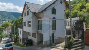 Vanzare două vile, cu potential investitional în Brașov, cartier Șchei - imagine 6