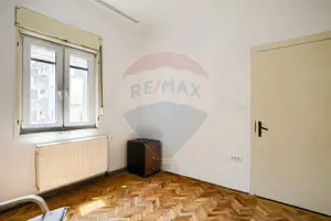 Vilă idealǎ pentru locuințǎ sau investiție -  zonă ultracentralǎ Arad - imagine 10