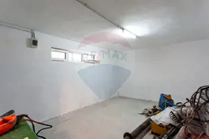 Vilă idealǎ pentru locuințǎ sau investiție -  zonă ultracentralǎ Arad - imagine 15