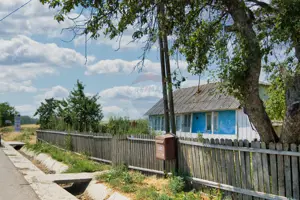 Casă batraneasca cu teren intravilan în apropiere de de Botoșani - imagine 6