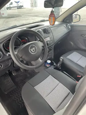 Sandero 2015 - imagine 22