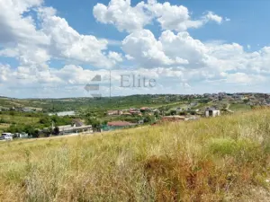 Teren intravilan cu o suprafață de 1.050 mp | Ideal ptr investitii