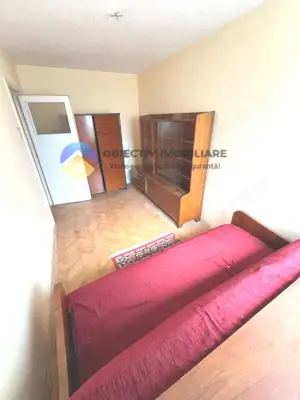Apartament 3 camere , zona centrala, etaj 1 - imagine 3