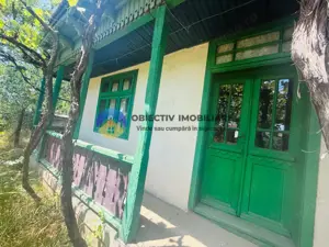 Căsuță cu istorie ideală pentru iubitorii de autentic - imagine 8