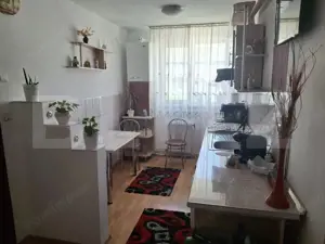 Apartament 2 camere, zona DECEBAL, 45mp  - imagine 5