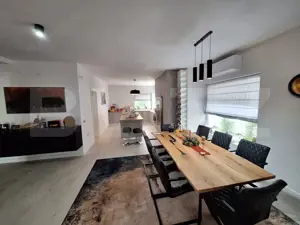 Vila de lux, mobilata, utilata, teren superb 1150 mp, piscina! - imagine 10