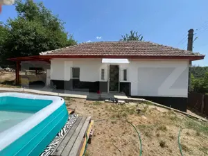 Casa renovata Varvoru de Sus, 30 mpu, 1000 mp curte.