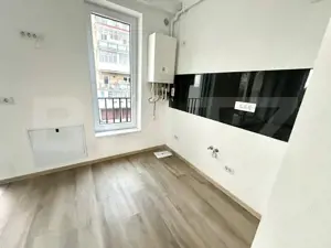 Garsonieră 33 mp, balcon, bloc nou, zona Centrala - imagine 3