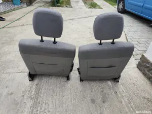 Vand scaune fata Logan MCV 2008