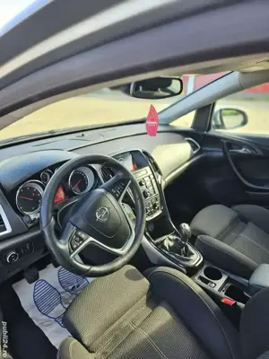 Rate Opel Astra 2015 1.6 CDTI 135 cp Euro 6 - imagine 6