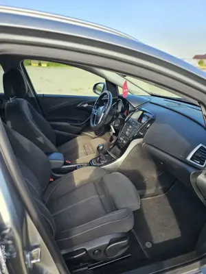 Rate Opel Astra 2015 1.6 CDTI 135 cp Euro 6 - imagine 9