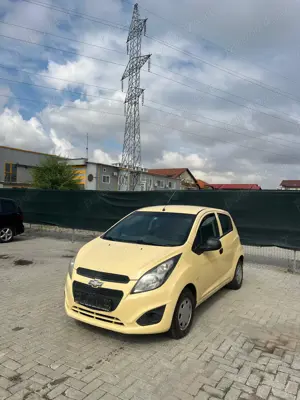 Chevrolet Spark 2013 1.0 Benzina  - imagine 2