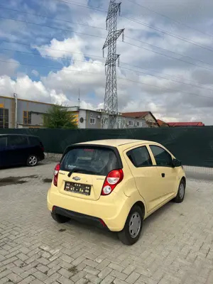 Chevrolet Spark 2013 1.0 Benzina  - imagine 3