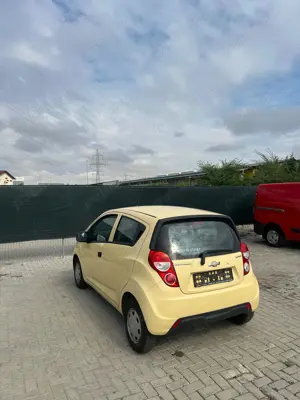 Chevrolet Spark 2013 1.0 Benzina  - imagine 4