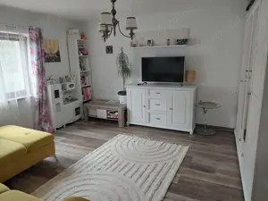 Vând casă cu curte în Almașu Sec.