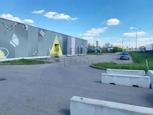 Hala industriala de vanzare pe Soseaua Borsului