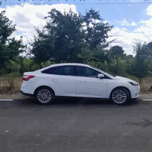 Ford ,Focus ,full option , 4000 euro ,129.000 km